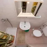 Mladenka بيت ضيافة Banjol