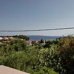 Mladenka בית הארחה