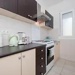 Mladenka 3* Banjol