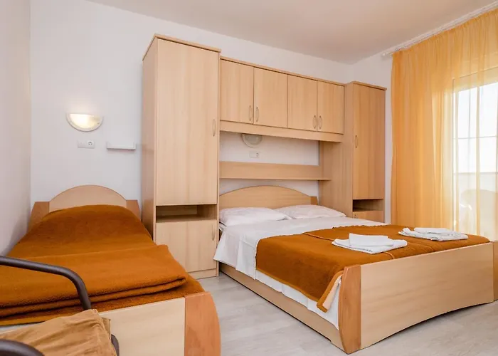 Mladenka 3*